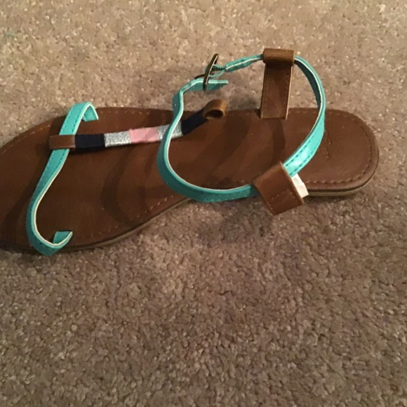 Comfortable flat sandals for girls - Picture 8 of 8